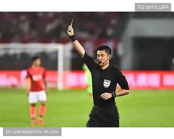 红牌规则详细解析：关键判罚条件与裁判执行流程